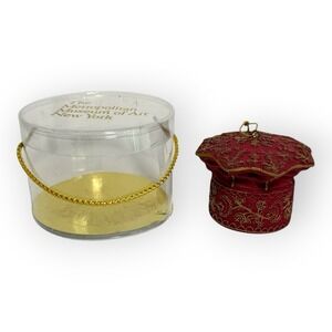 New York  Metropolitan Museum of Art Italian English Hats Ornament Set